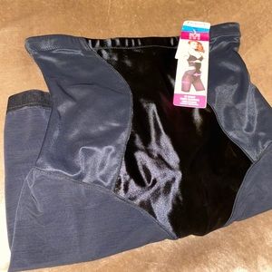 🖤NWT Maidenform HiWaist Thigh Slimmer Shapewear🖤